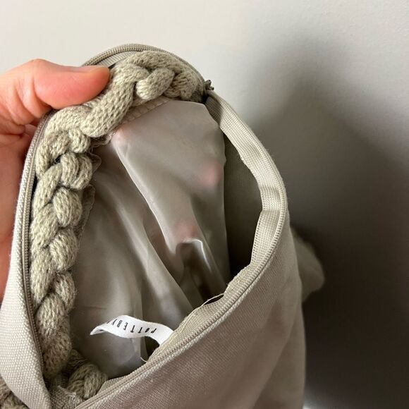 Pottery Barn bundle chunky cable knit large throw pillow taupe beige - Picture 7 of 8